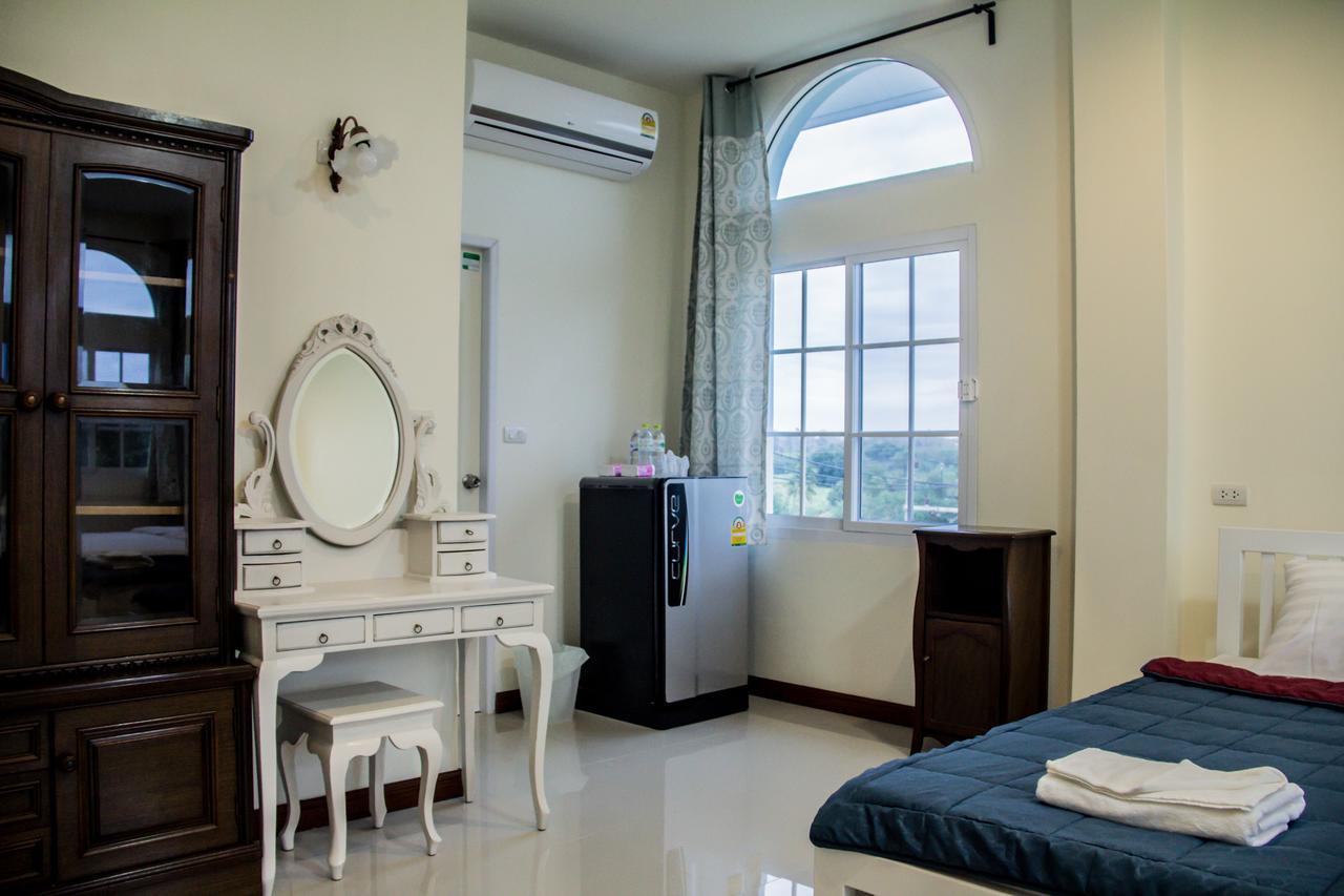 Plern Pitch Residence Pakchong Exterior photo